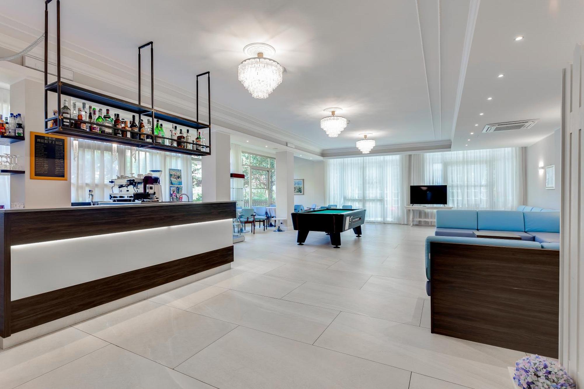 Hotel Meeting Cesenatico Dış mekan fotoğraf
