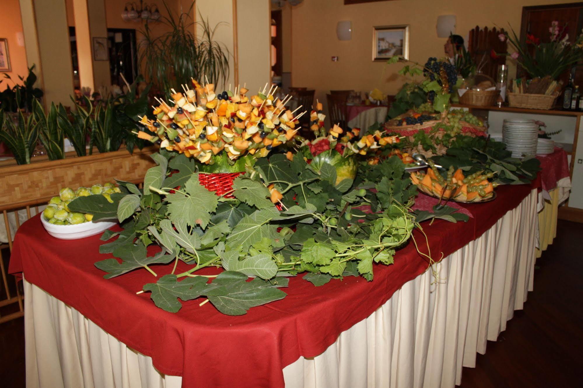 Hotel Meeting Cesenatico Dış mekan fotoğraf