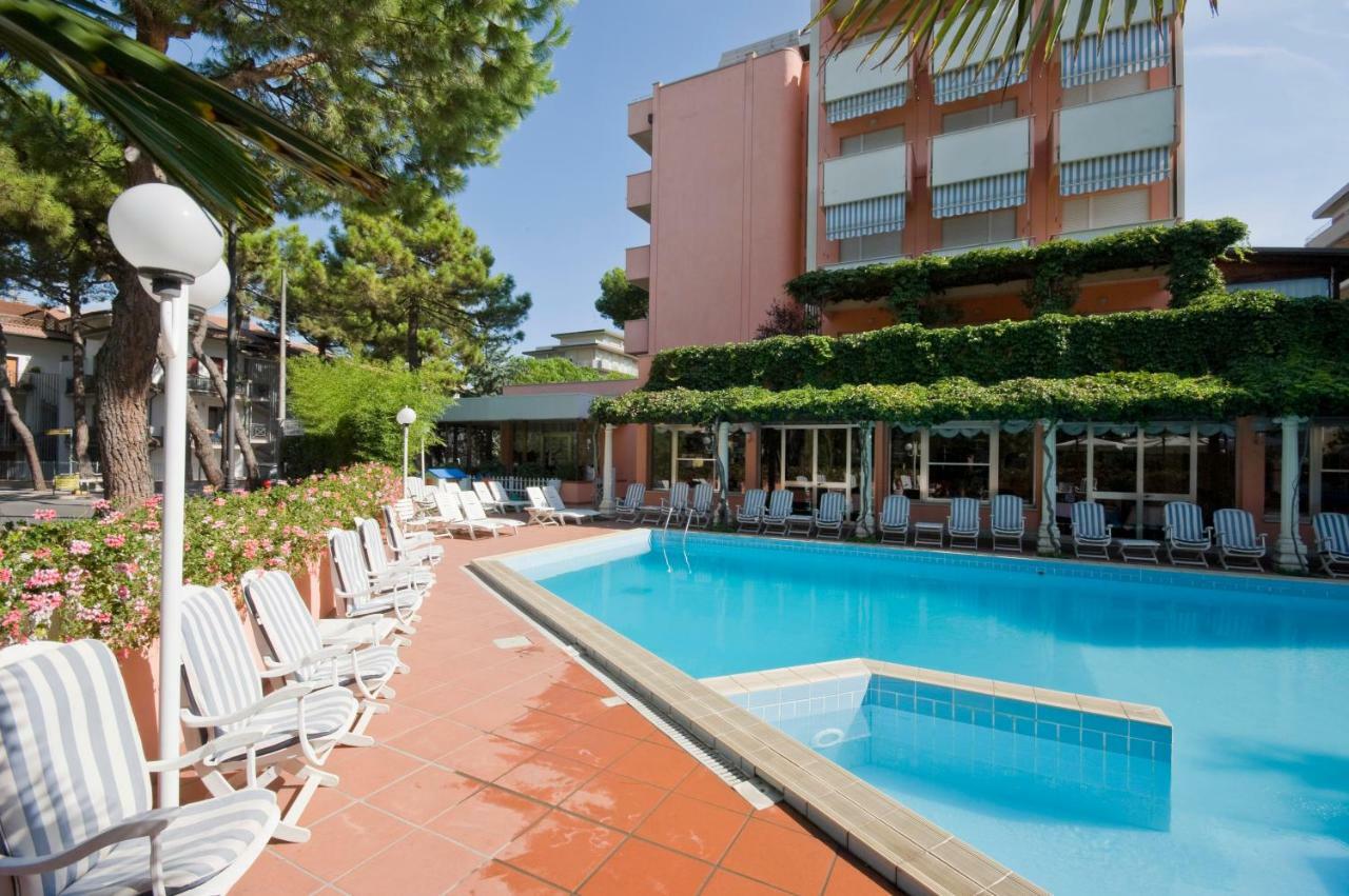 Hotel Meeting Cesenatico Dış mekan fotoğraf